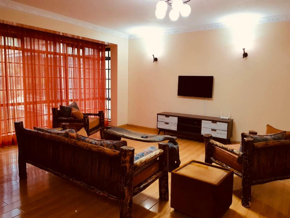 Mani'S Home Away From Home Ναϊρόμπι Εξωτερικό φωτογραφία